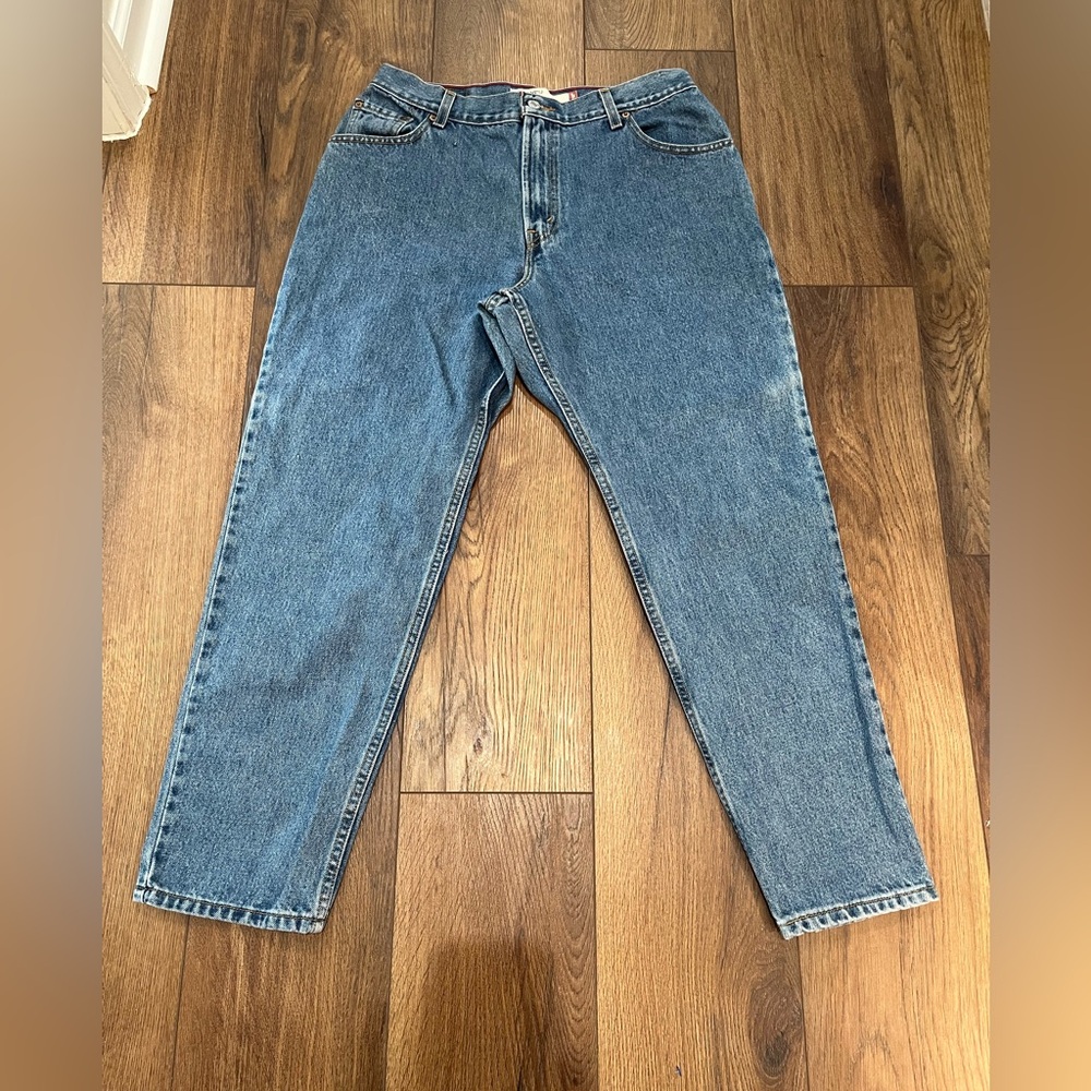 Vtg Levi’s Women’s 550 Relaxed Tapered Jeans 14 S Short Mom Jeans Y2K Denim Blue